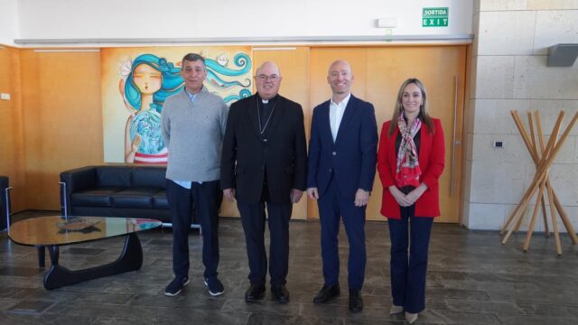 El Consell Insular i el Bisbat de Menorca signen la cessió temporal d’un immoble per ampliar l’acolliment residencial de menors